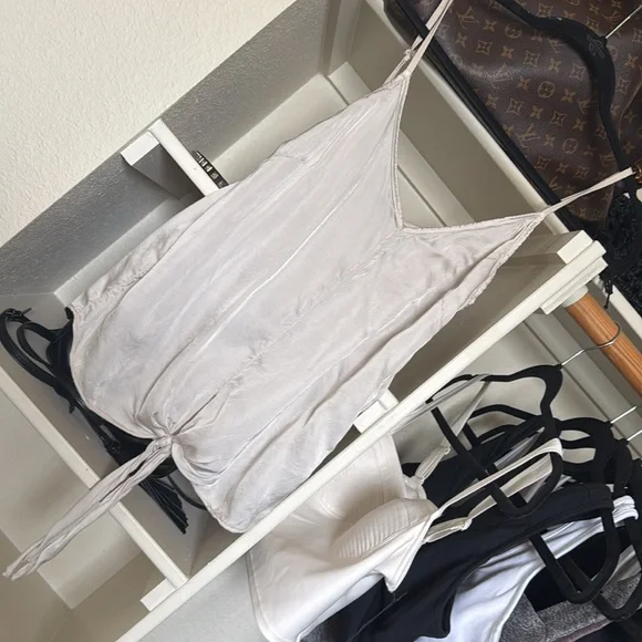 MADE IN ITALY Venti 6 stone tie top - Picture 2 of 2